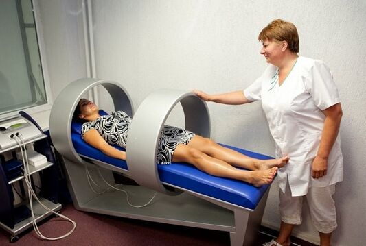 Les procédures magnétiques font partie du traitement de physiothérapie et constituent un cours de 10 séances