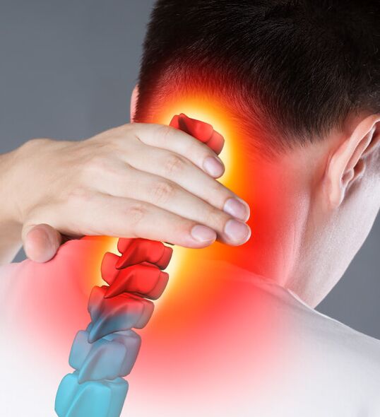 douleur dans le cou avec ostéochondrose cervicale